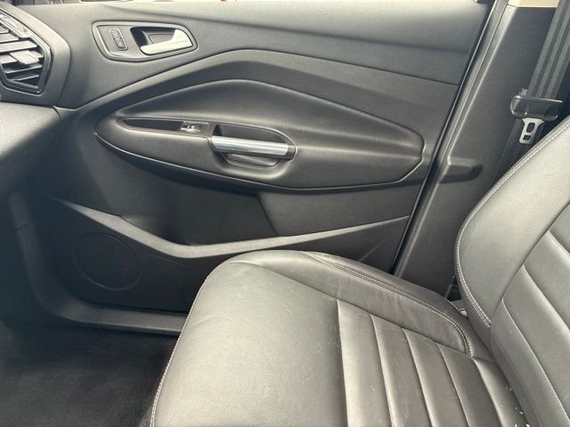 Used 2016 White Platinum Metallic Tri-Coat Ford Titanium image 20