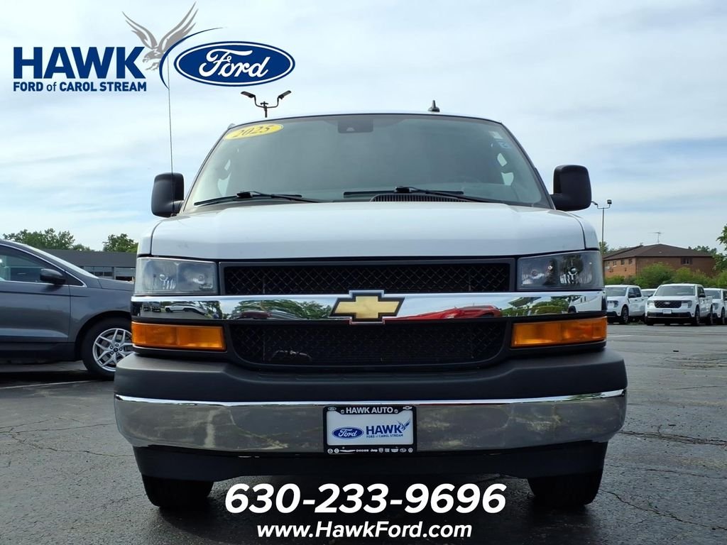Used 2025 White Chevrolet LT image 2