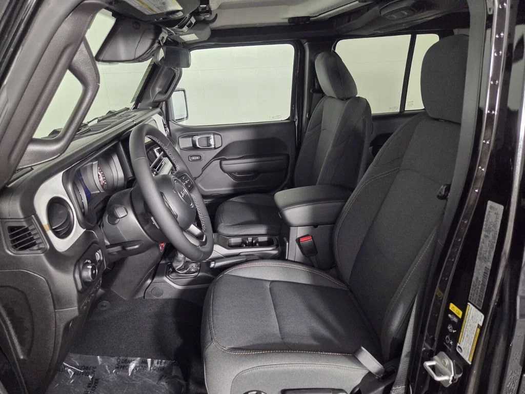 2026 Jeep Wrangler 4-Door Willys - Photo 9