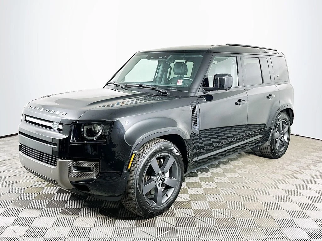 2024 Land Rover Defender 110 X-Dynamic SE P400's photo
