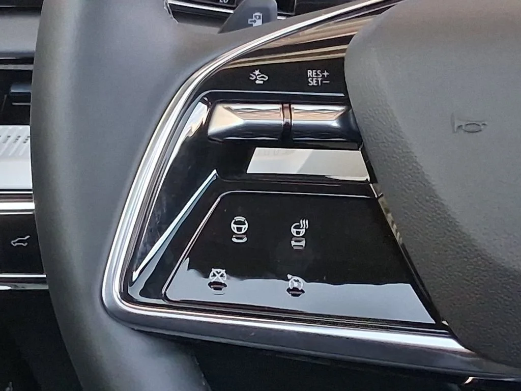 2026 Cadillac OPTIQ Sport - Photo 11