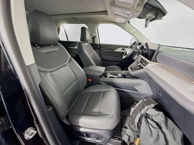 New 2026 Agate Black Metallic Ford Active image 64