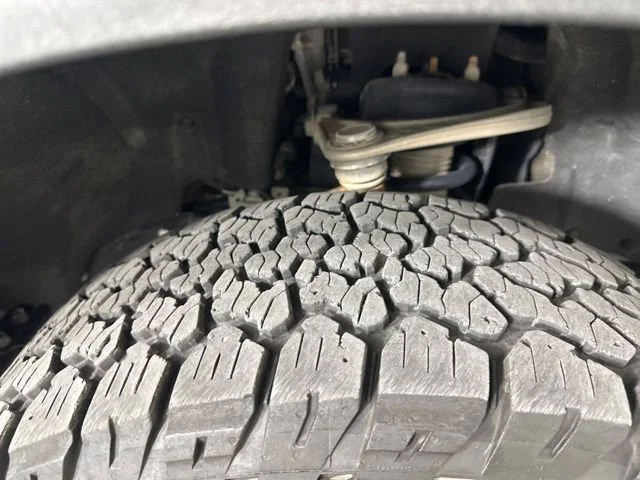 Used 2023  Ford Base image 25
