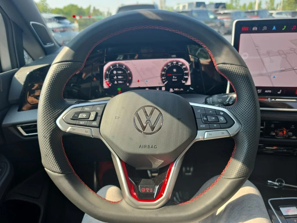 New 2026 Alpine Silver Metallic Volkswagen 2.0T SE image 17