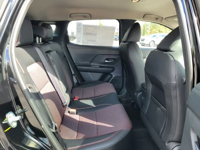 2025 Nissan Kicks SR AWD - Photo 19