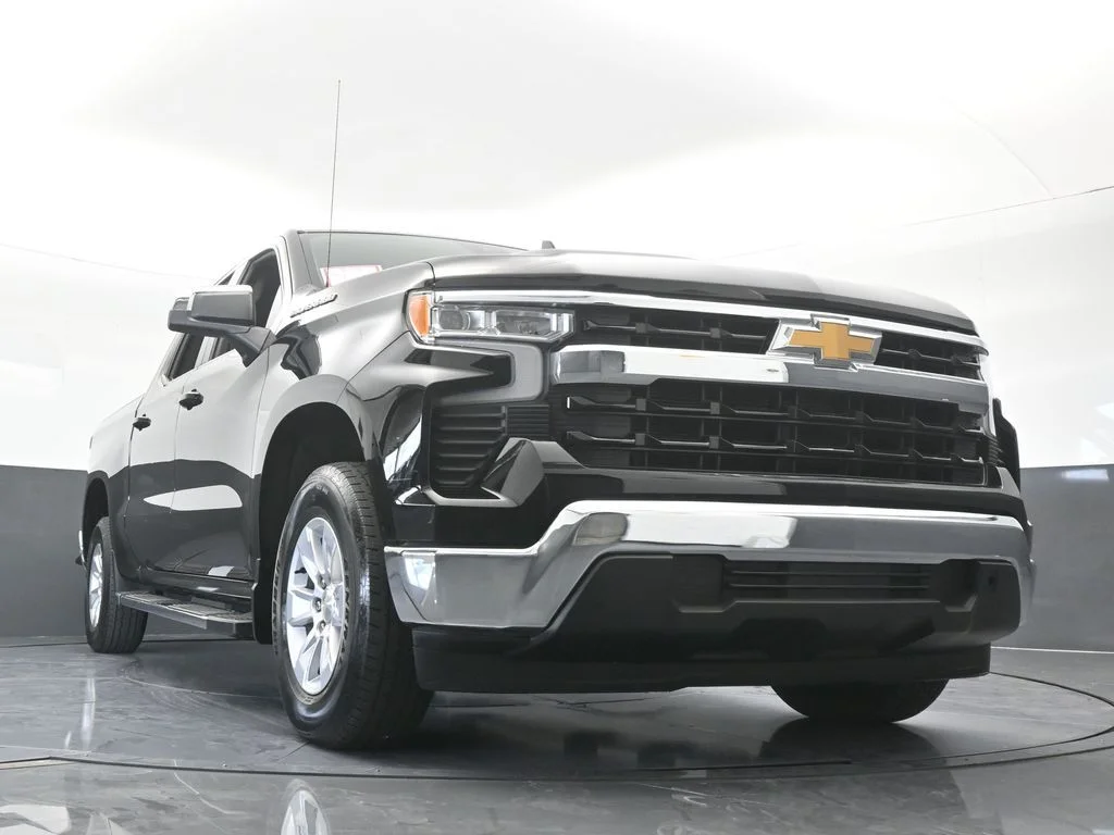 Used 2024 Black Chevrolet LT image 59