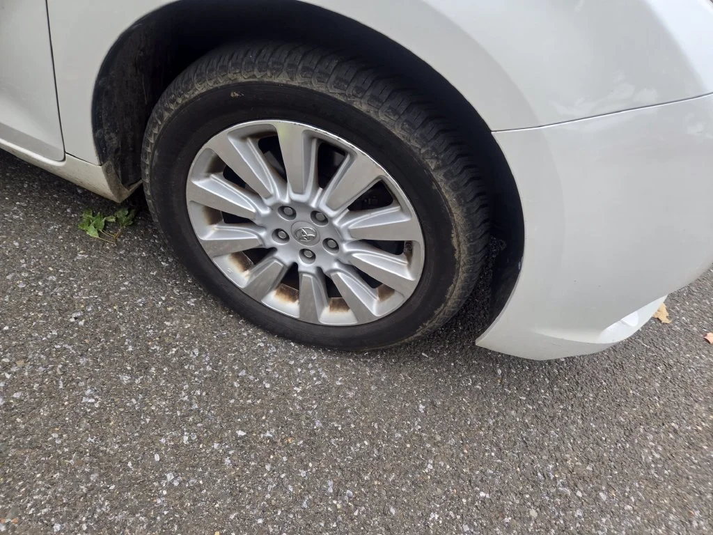 Used 2013 White Toyota Limited image 9