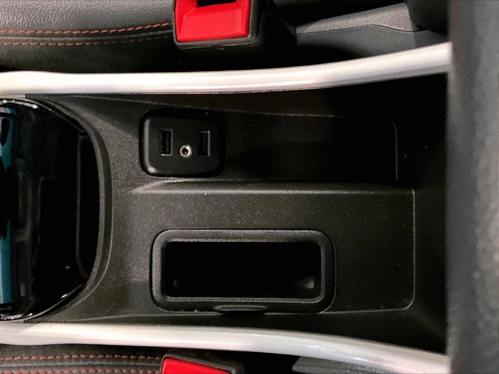 Used 2018 Gray Chevrolet Premier image 26