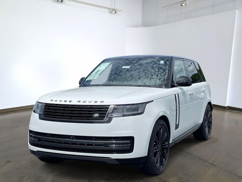 New 2026 Fuji White Land Rover SE image 1