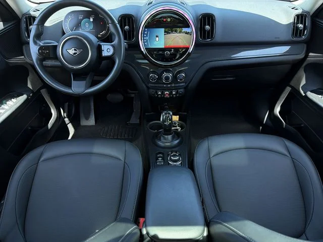 Used 2024 Red MINI Base image 18