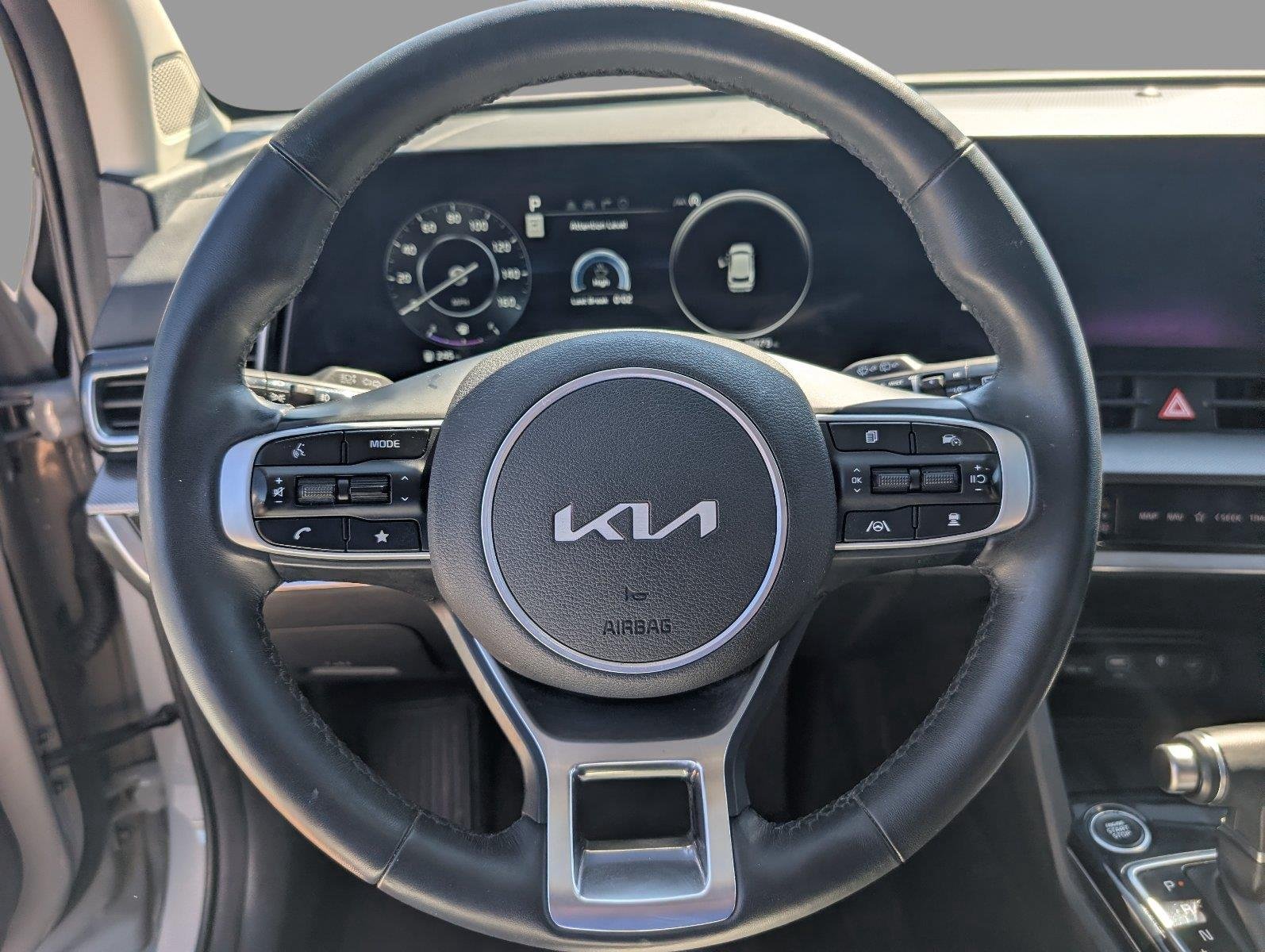 Used 2025 Wolf Gray Kia SX-Prestige image 26