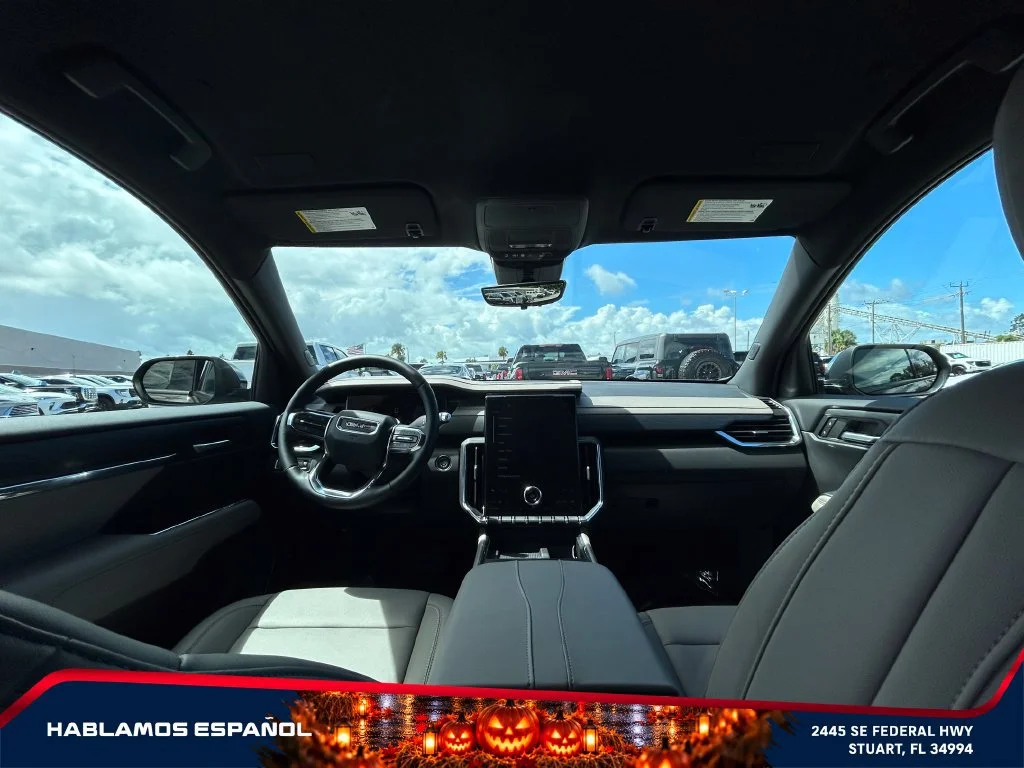 Used 2026 Ebony Twilight Metallic GMC Elevation image 15