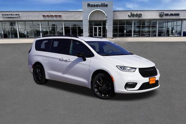2026 Chrysler Pacifica