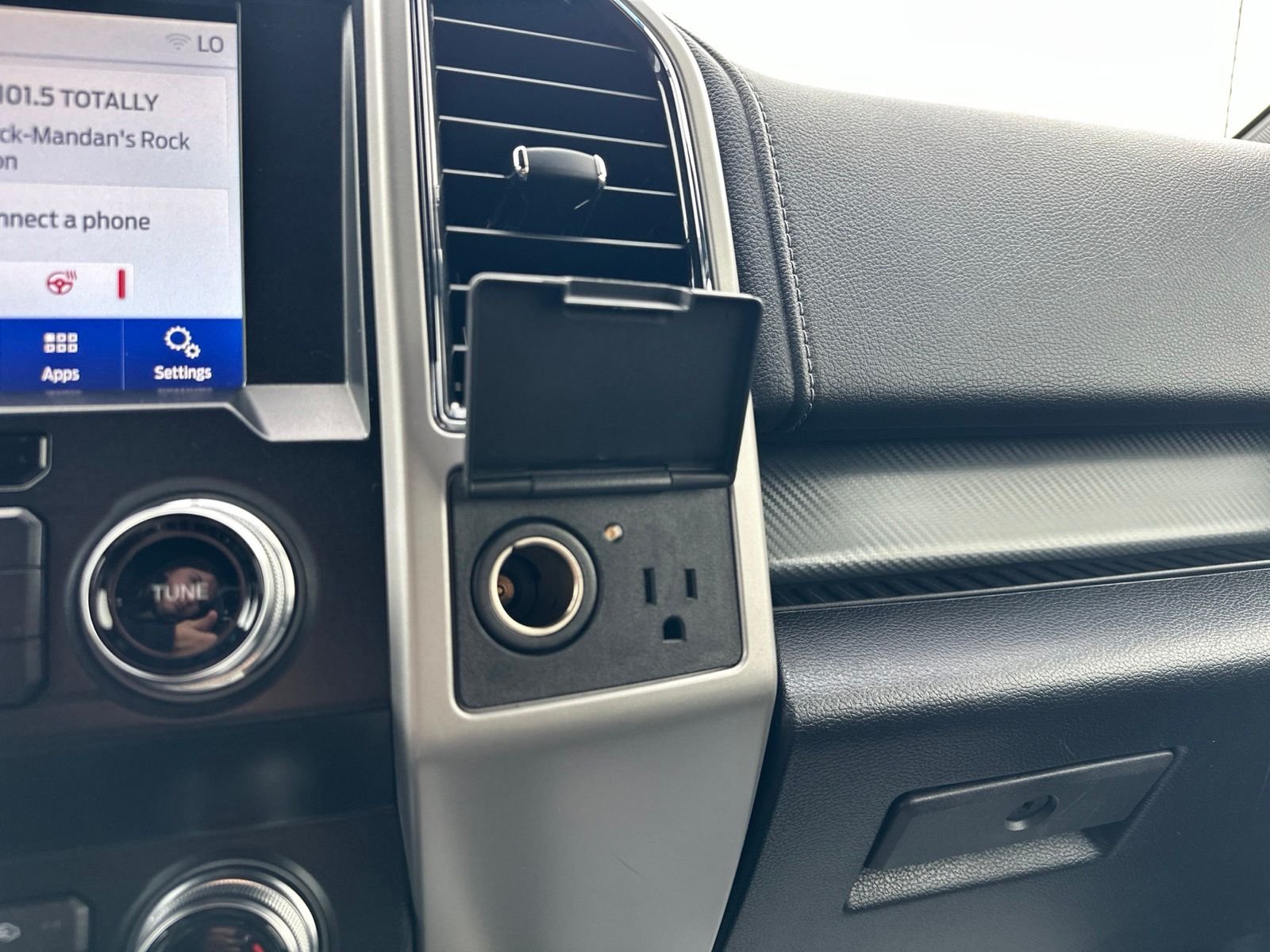 Used 2019 Gray Ford Lariat image 72
