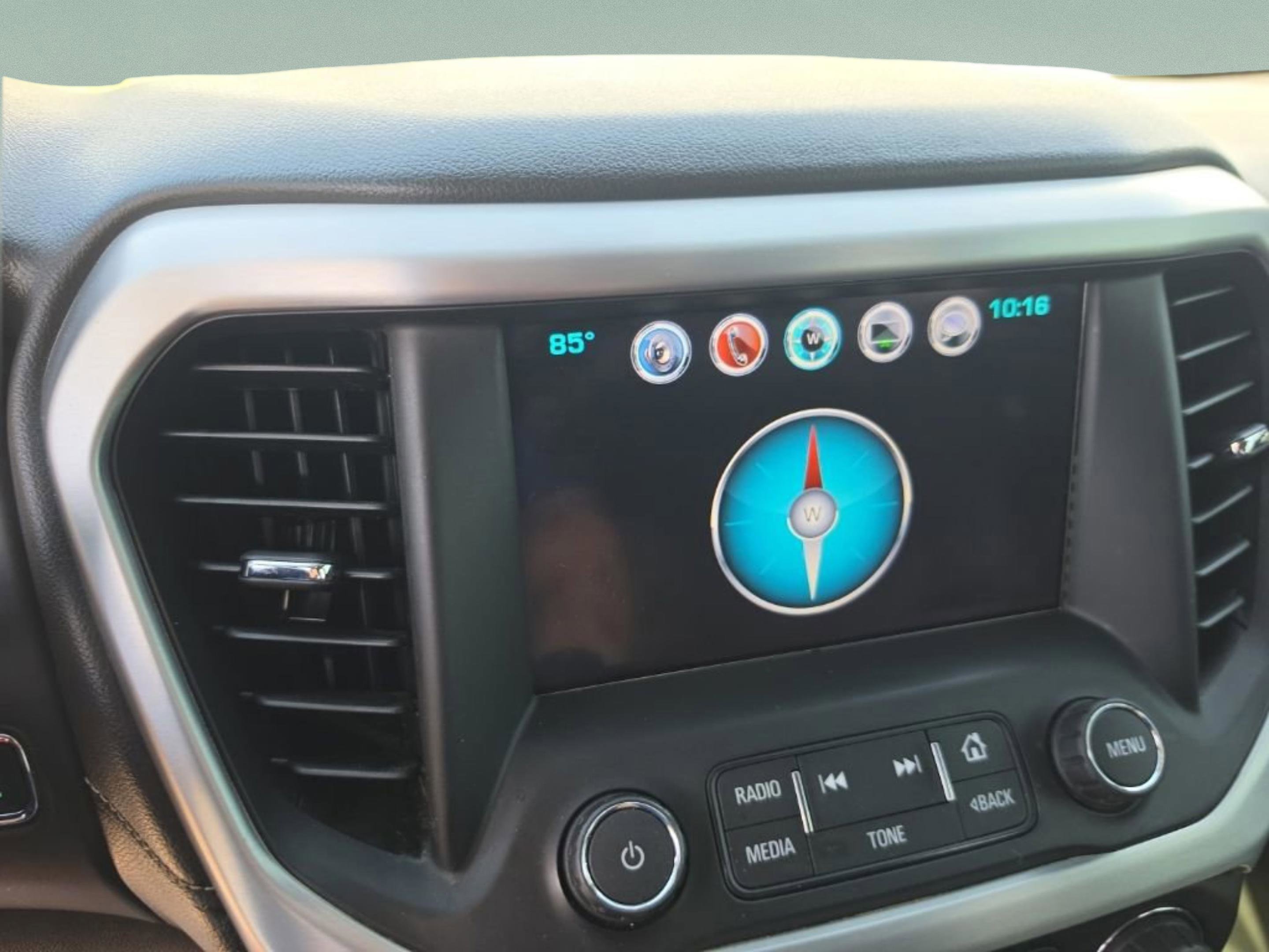 Used 2018 SUMMIT WHITE GMC SLT image 20
