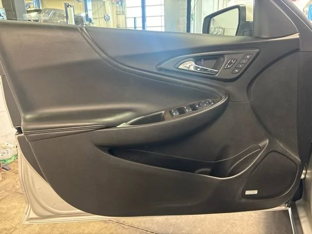 Used 2022 Silver Ice Metallic Chevrolet Premier image 10