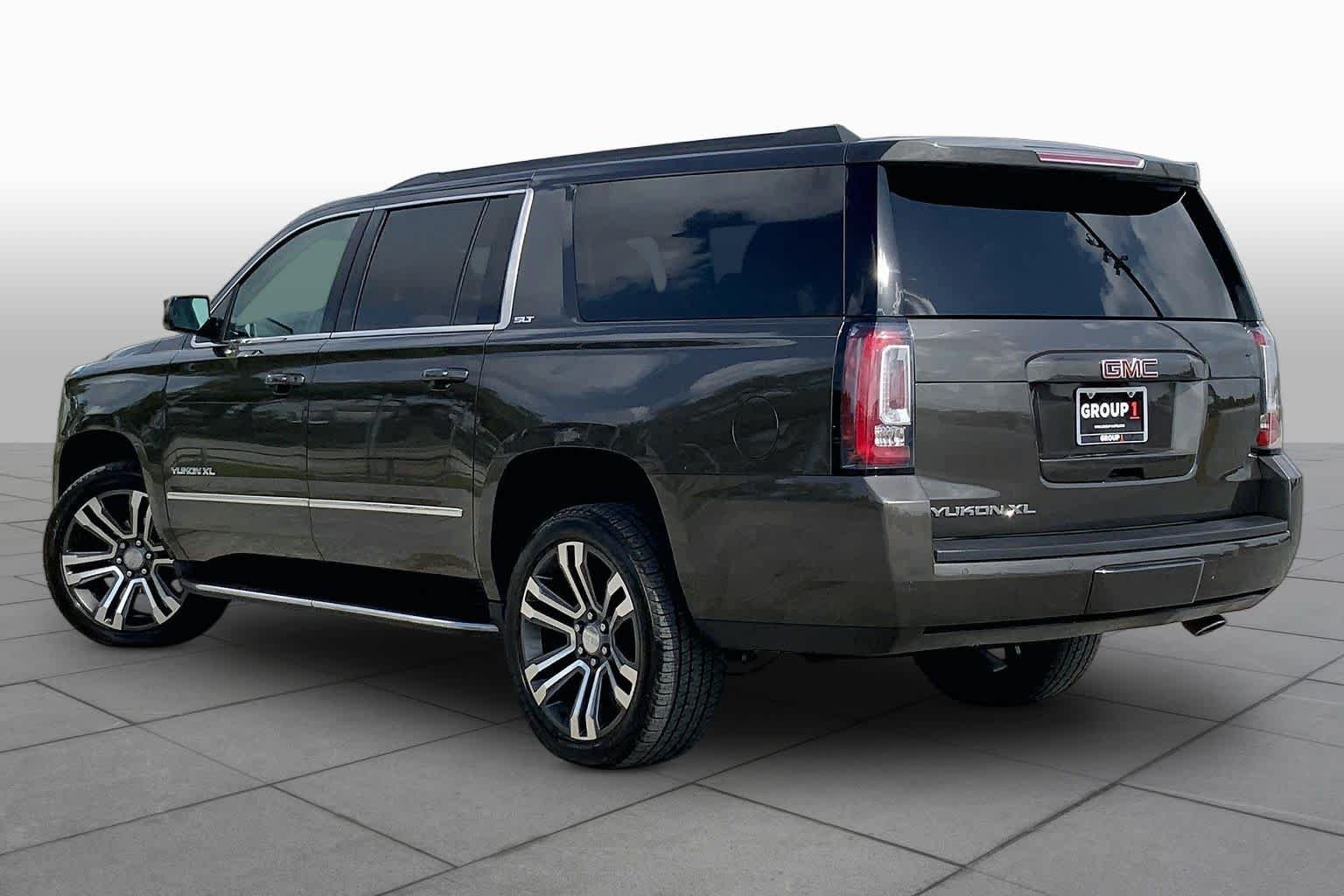 Used 2020 Smokey Quartz Metallic GMC SLT image 12