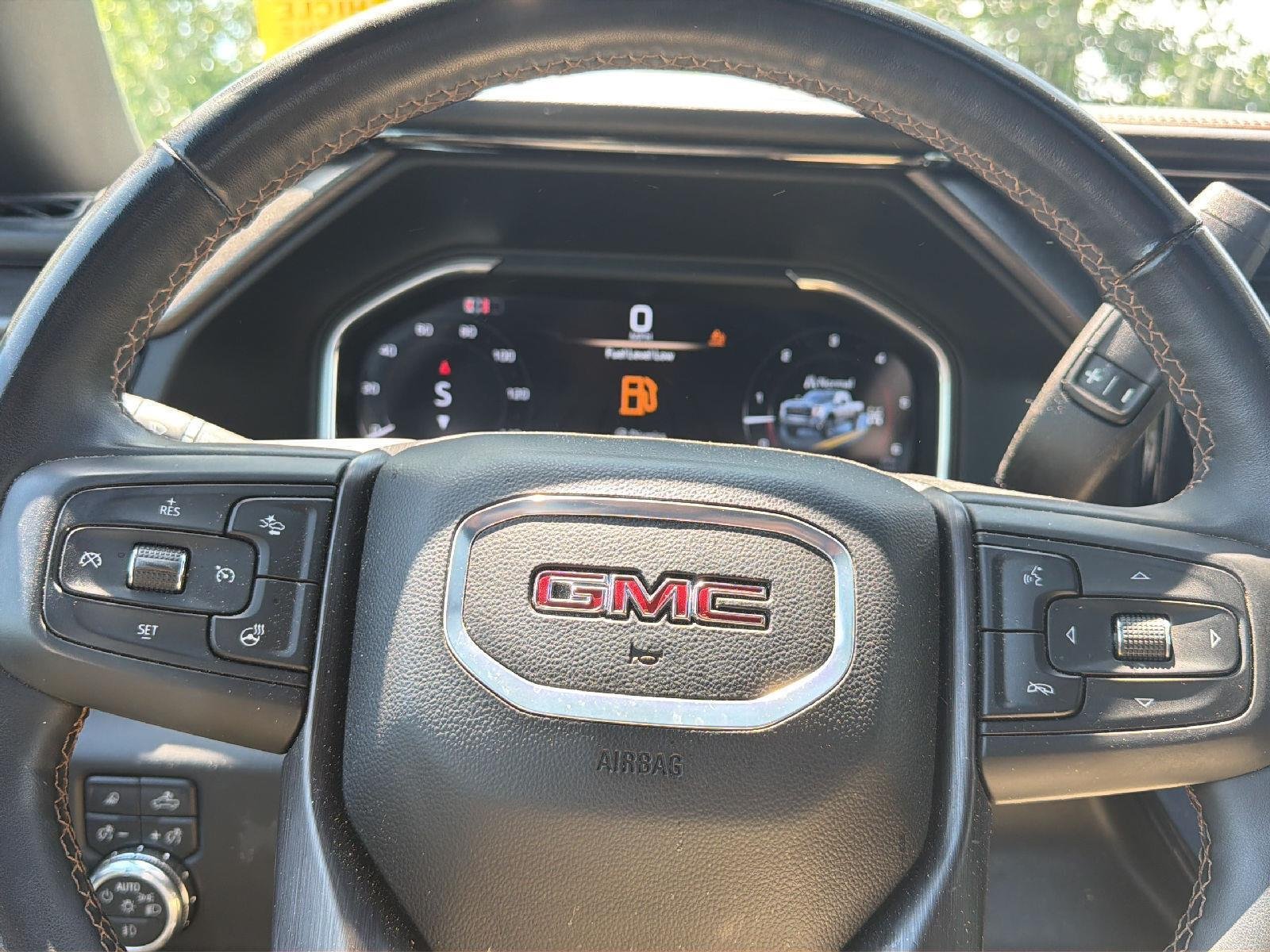 Used 2024 Onyx Black GMC AT4 image 10