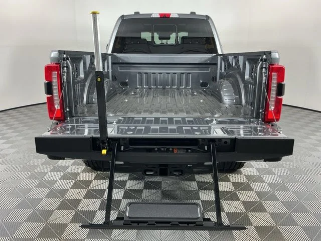New 2026 Carbonized Gray Metallic Ford Lariat image 8