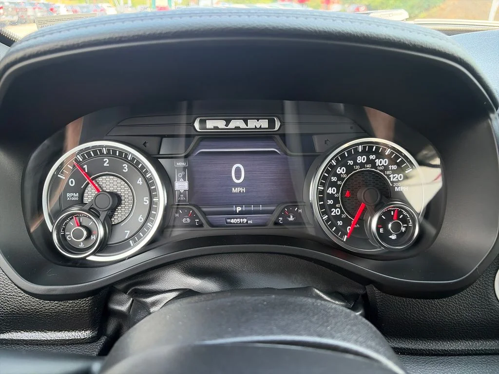 Used 2025 Silver Ram Laramie image 16