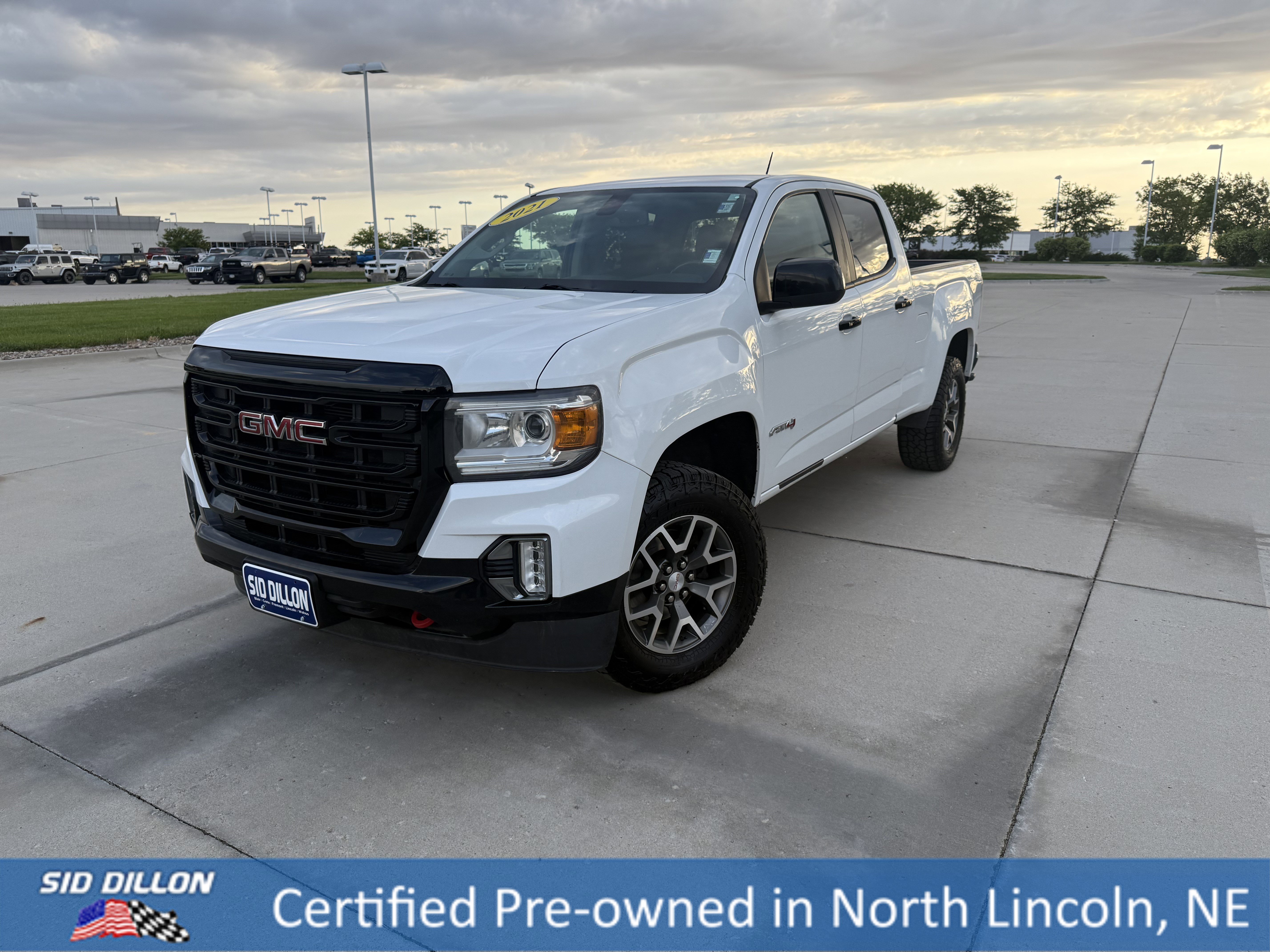 2021 GMC Canyon 4WD AT4 Crew Cab Short Box (Cloth)'s photo