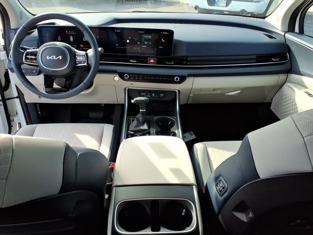 2026 Kia Carnival EX - Photo 28