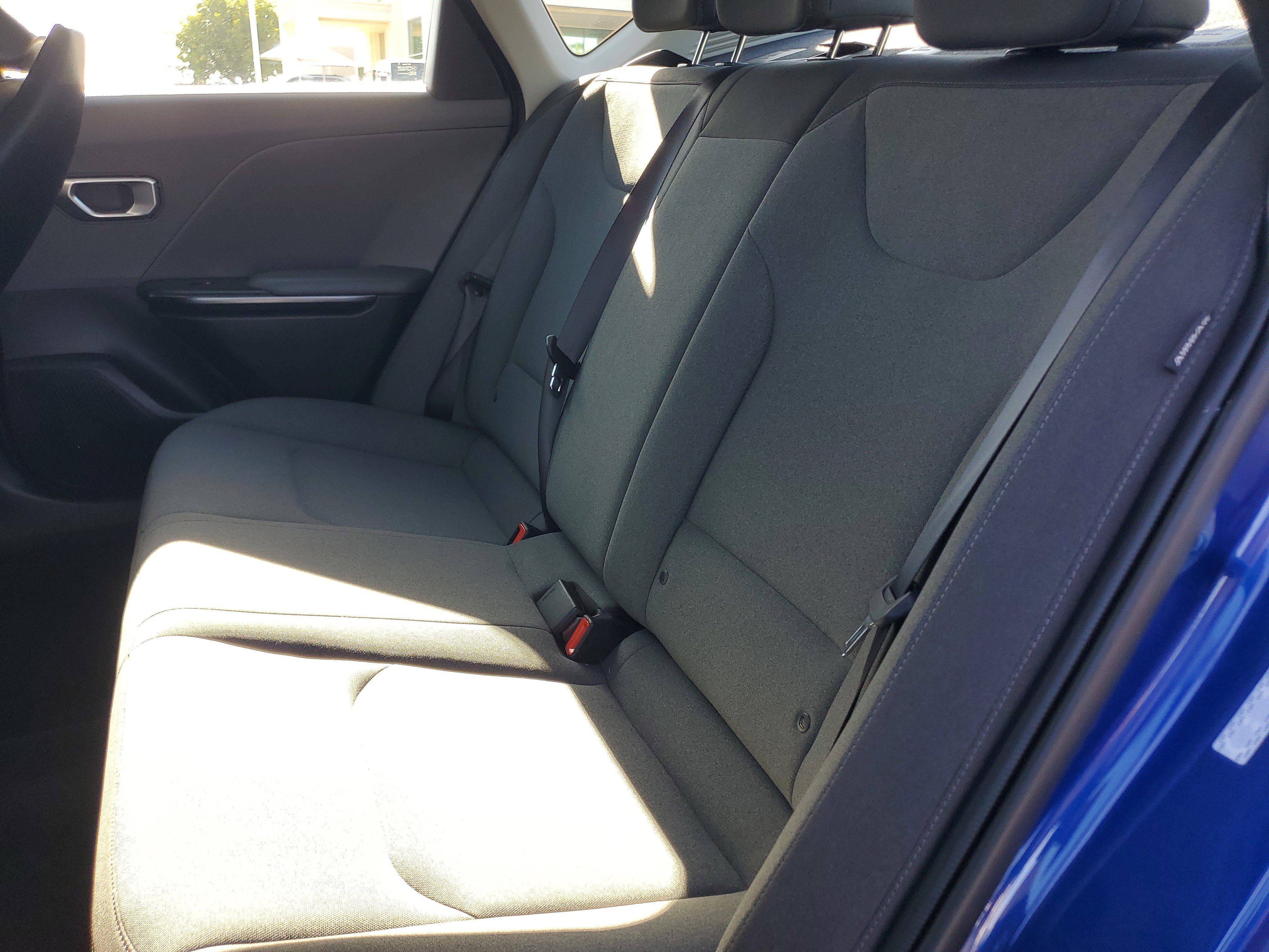 Used 2025 Blue Kia LXS image 13