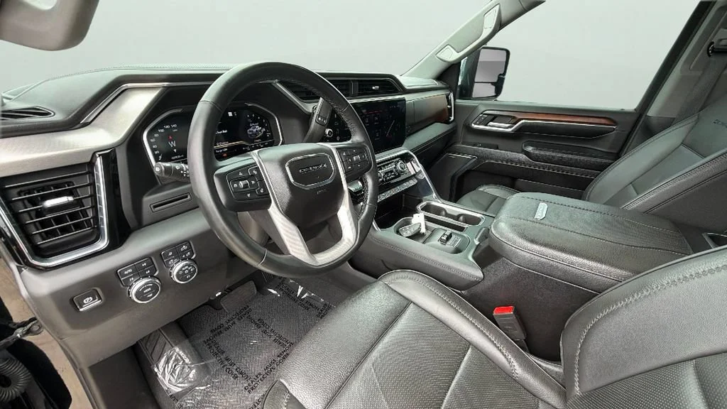 Used 2024 Onyx Black GMC Denali image 18
