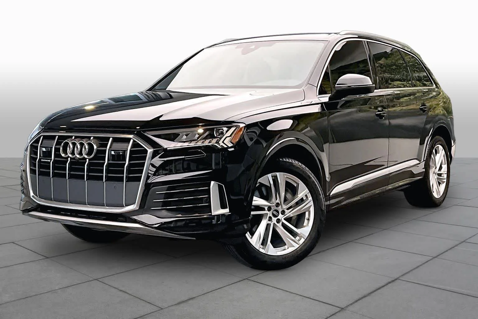 2023 Audi Q7 Premium Plus