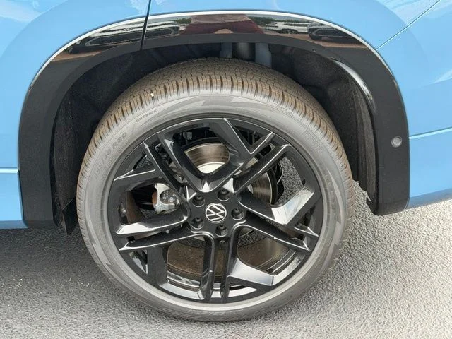 New 2026 Blue Volkswagen 2.0T SE R-Line Black image 5