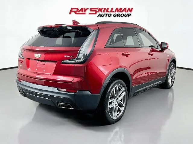 Used 2020 Red Cadillac Sport image 7
