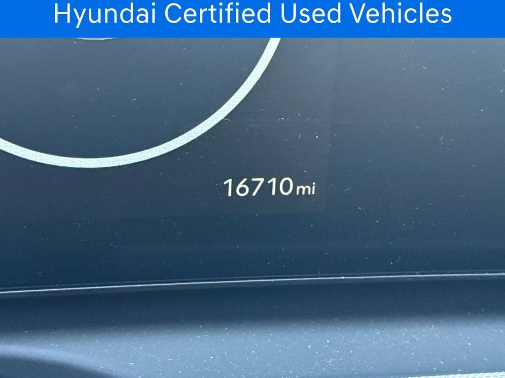 Certified Pre-Owned 2025 Hyundai Santa Cruz Limited