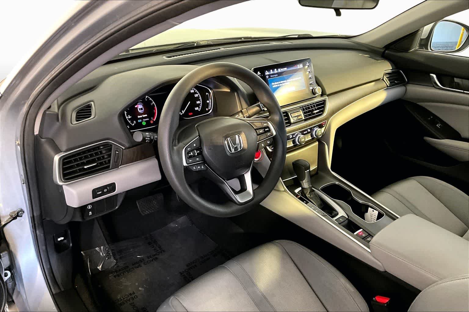 Used 2020 Lunar Silver Metallic Honda EX image 18