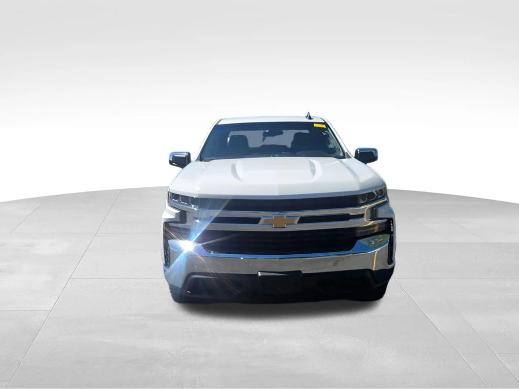 Used 2021 White Chevrolet LT image 2