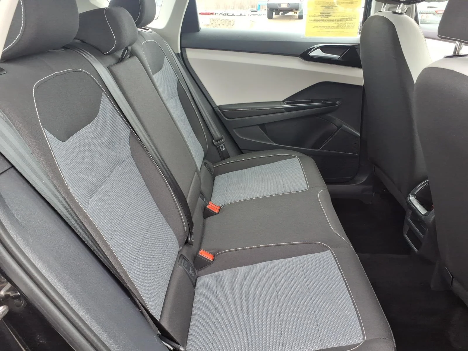 Used 2025 Platinum Gray Volkswagen 1.5T S image 18