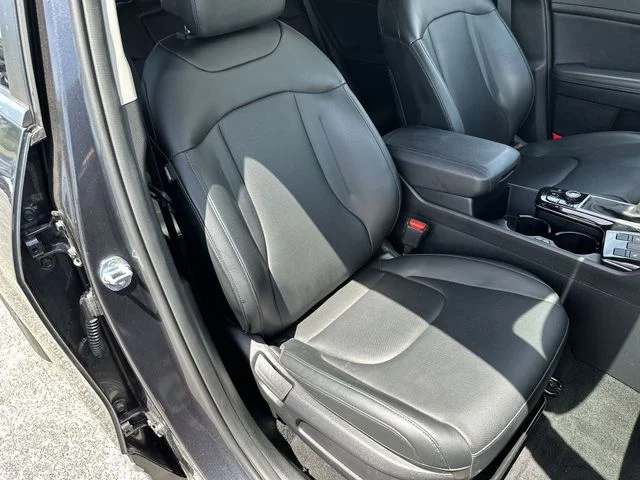 Used 2023 Gray Kia EX image 27