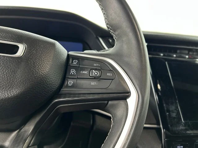 Used 2024 White Jeep Altitude X image 10
