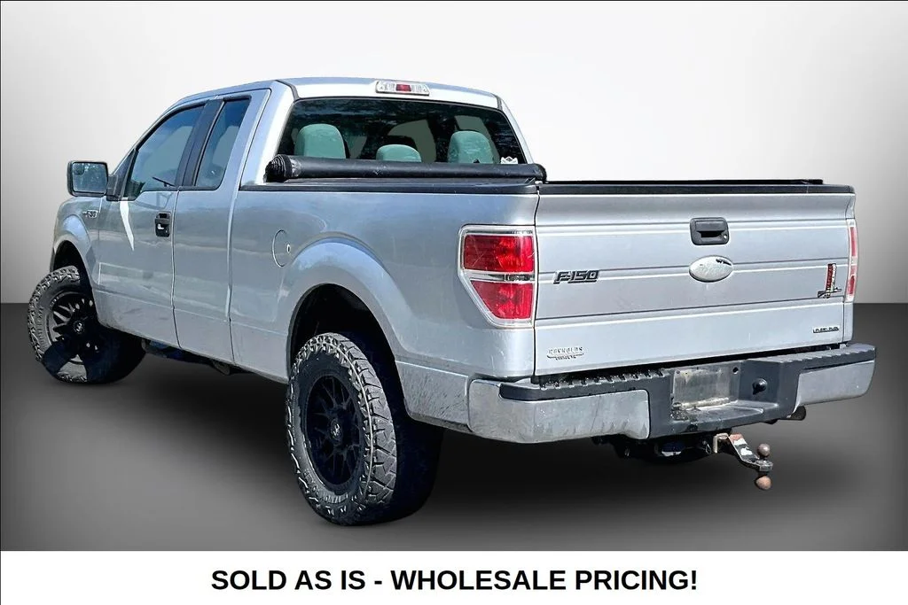 Used 2011 Silver Ford XL image 4