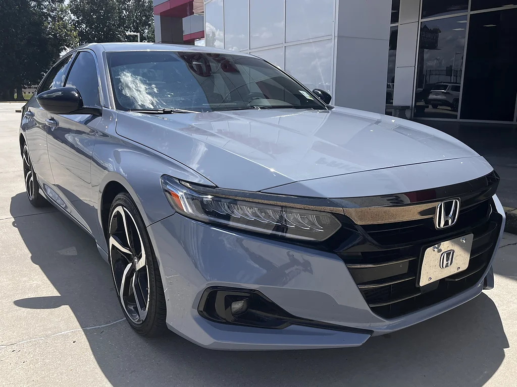 Used 2022 Sonic Gray Pearl Honda Sport image 1