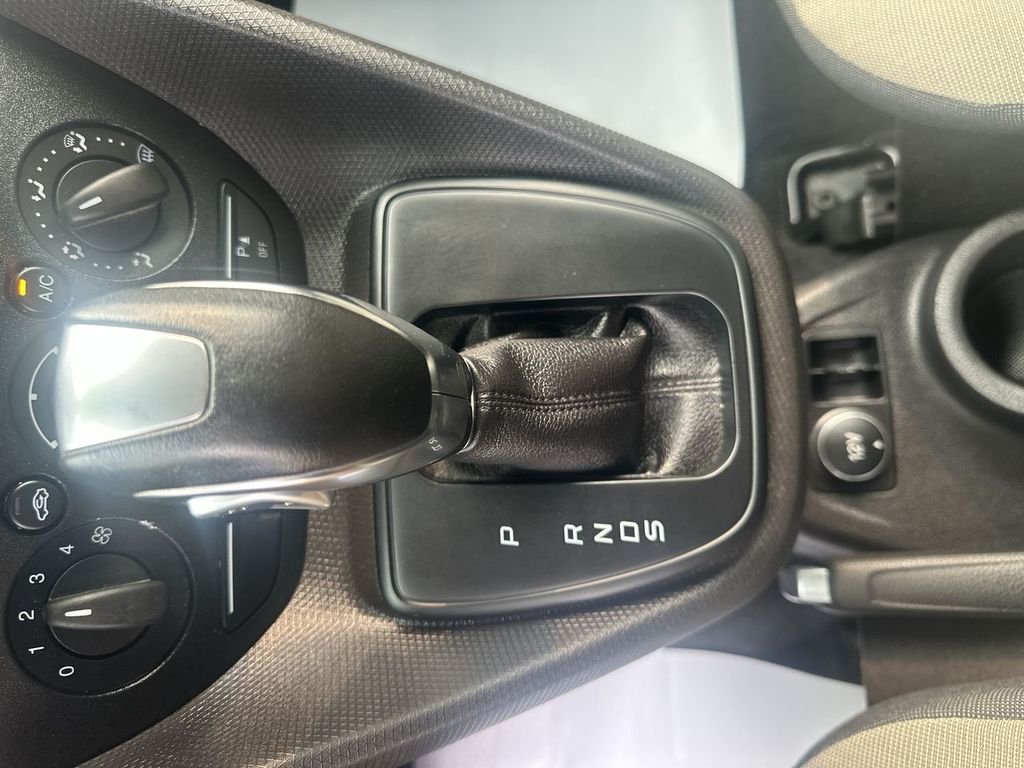 Used 2018 White Ford XLT image 26
