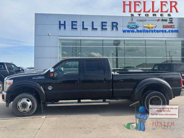 Used 2015 Tuxedo Black Metallic Ford Lariat image 1