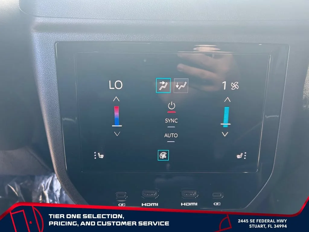 New 2026 Glacier White Tricoat GMC Denali Ultimate image 36