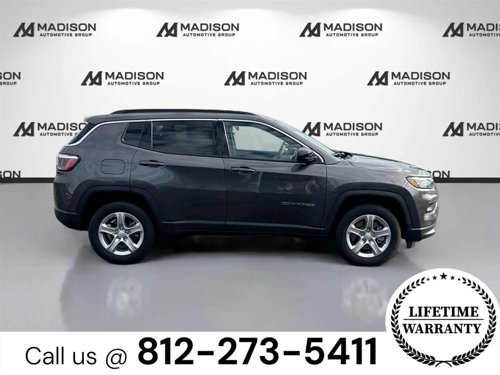 Used 2023 Gray Jeep Altitude image 4
