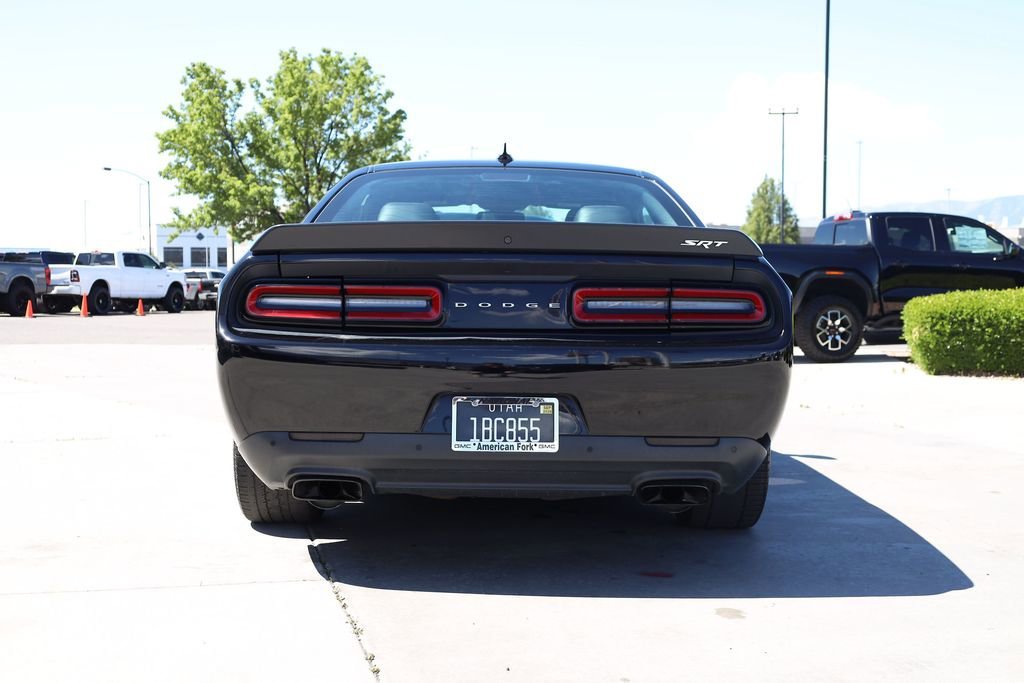 Used 2015 Pitch Black Clearcoat Dodge SRT Hellcat image 5