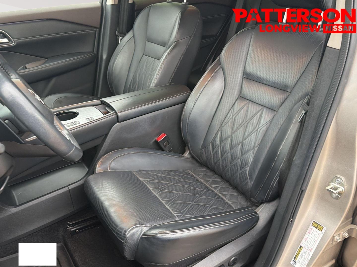 Used 2023 Champagne Silver Metallic Nissan Platinum image 18
