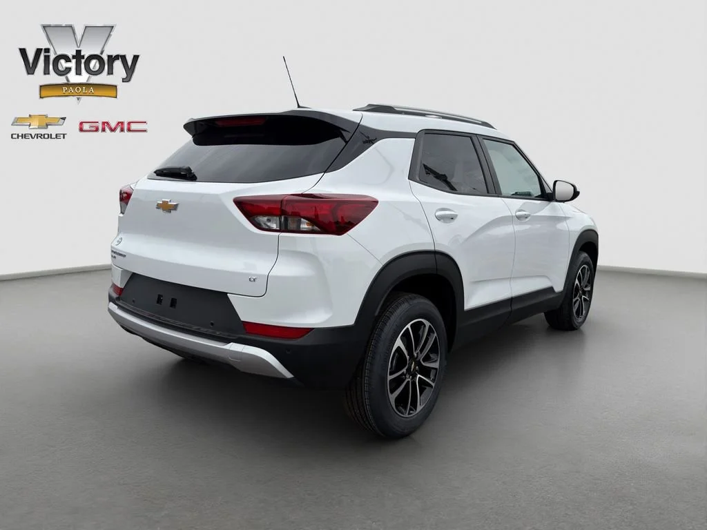New 2026 Summit White Chevrolet LT image 6