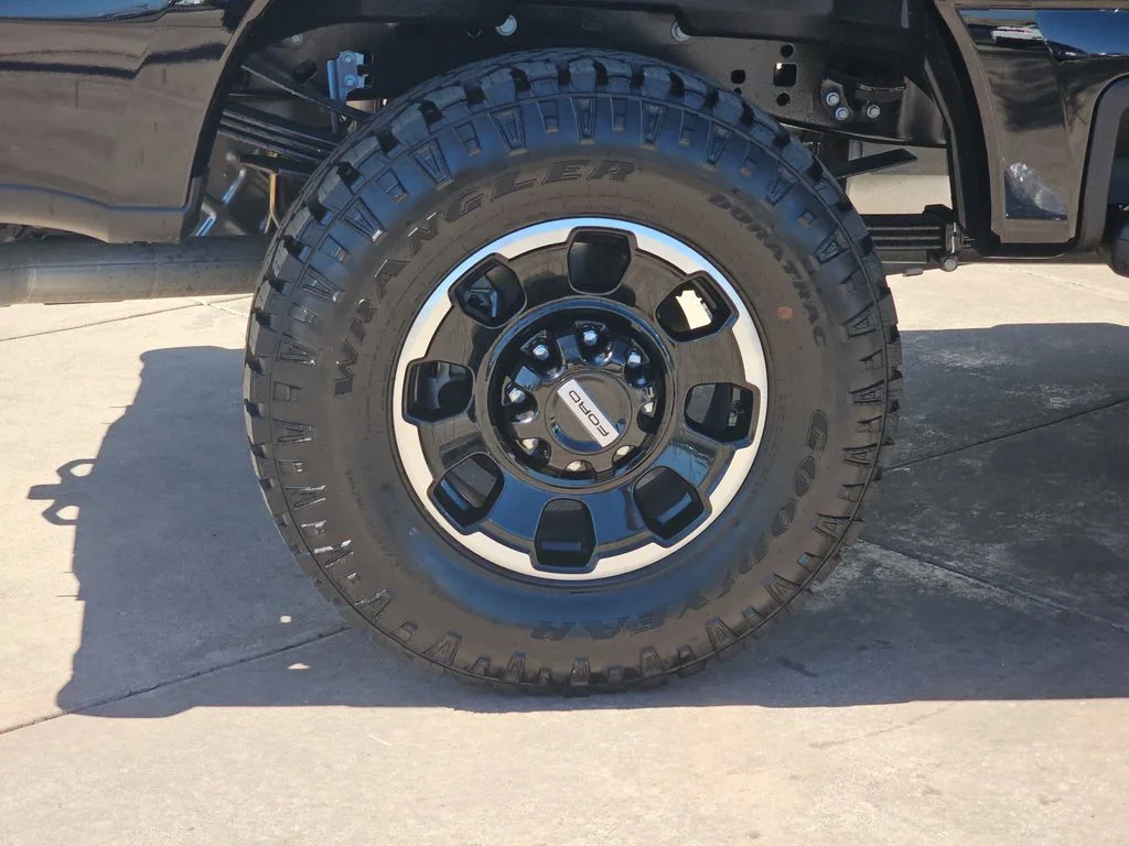 New 2026 Agate Black Metallic Ford F-250® Lariat® image 38