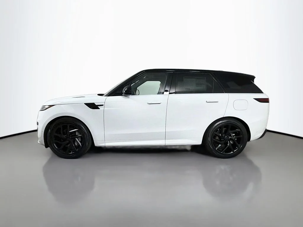 New 2026 Fuji White Land Rover Dynamic SE image 8