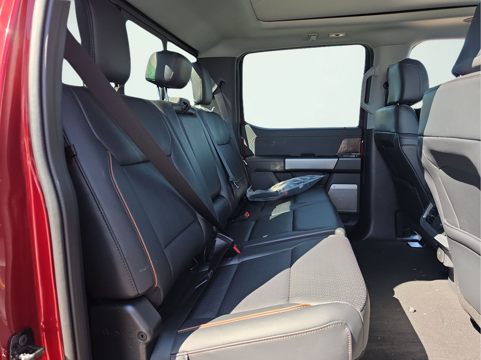 2026 Ford F-350 Super Duty Lariat - Photo 15