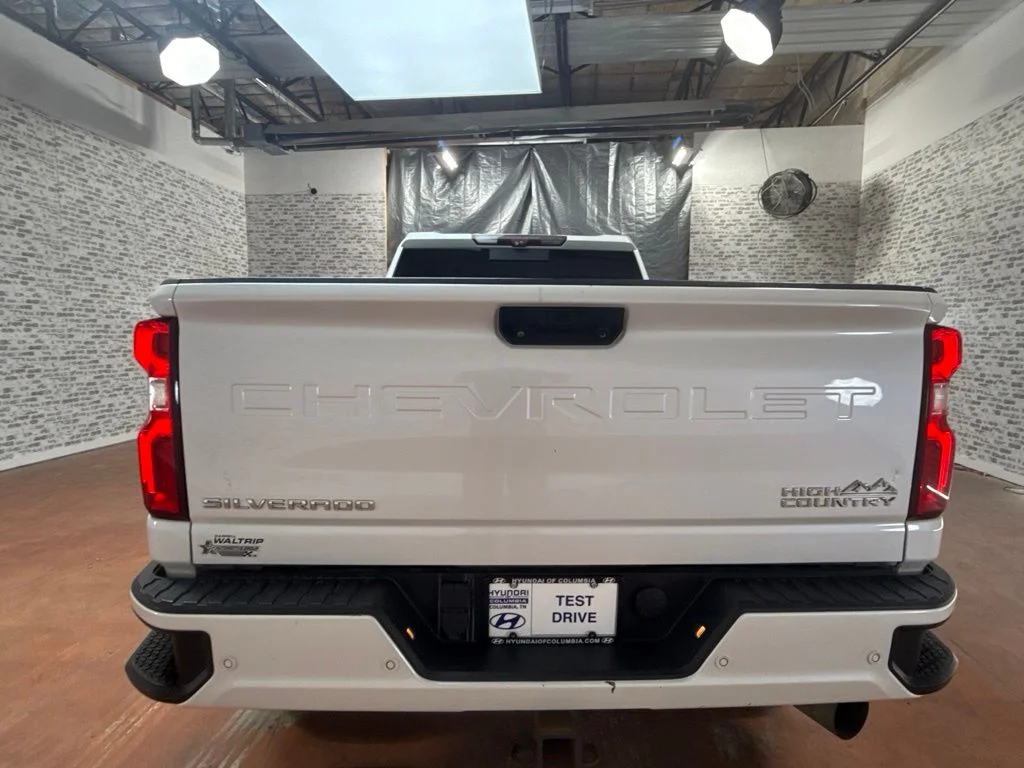 Used 2020 Iridescent Pearl Tricoat Chevrolet High Country image 6